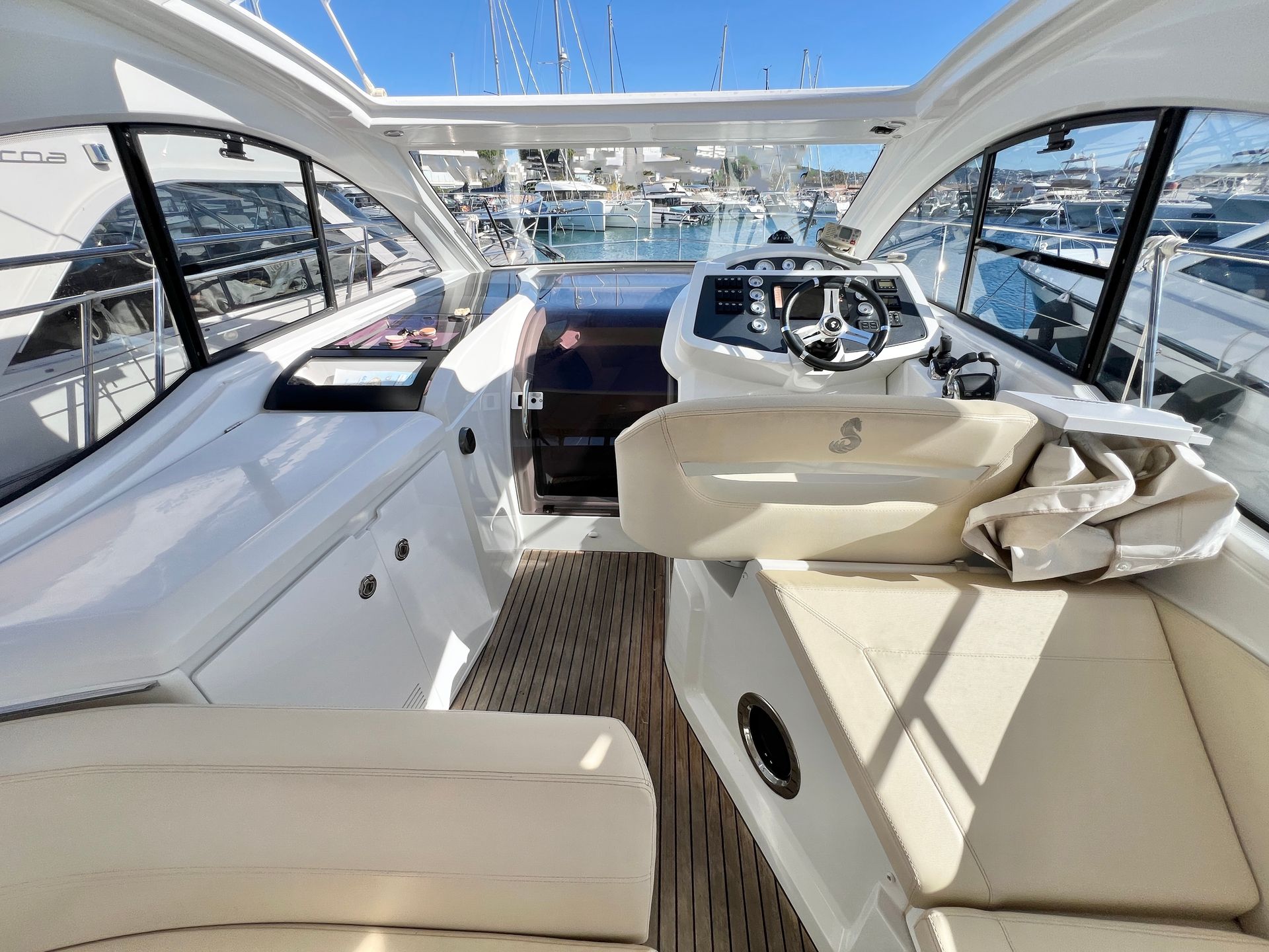 slider 5 Beneteau Gran Turismo 34